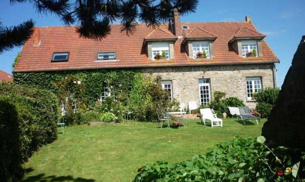 Domaine Du Mont Scolan Bed and Breakfast Montgardon Buitenkant foto