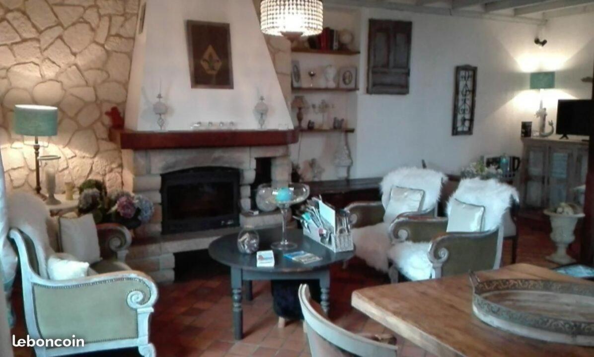 Domaine Du Mont Scolan Bed and Breakfast Montgardon Buitenkant foto